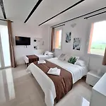 San Vincenzo Penzion 3*